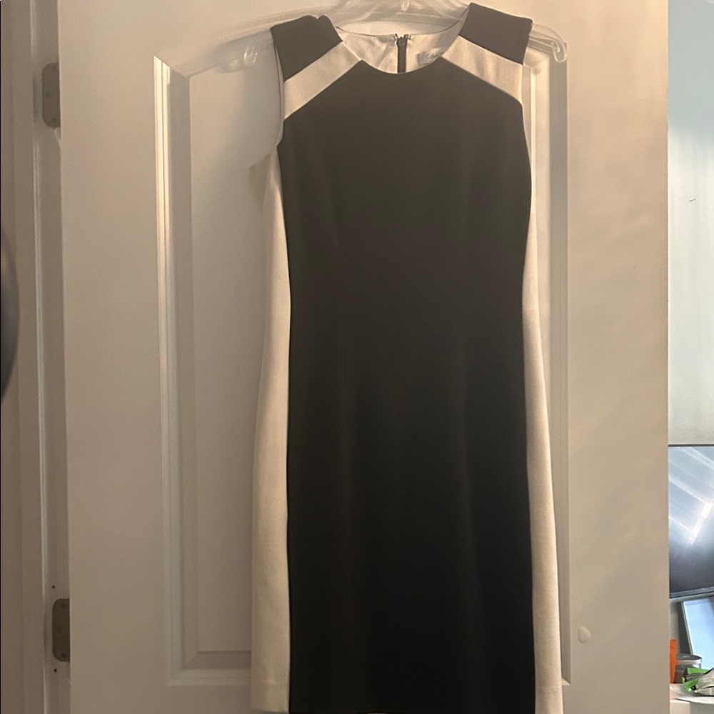 Calvin Klein-Elegant Black and White Sleeveless Dress-Size 4